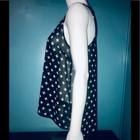 SALE! 2 FOR $10! •H&M • B/W Cross Sheer Tank / (6) - Picture 2 of 6